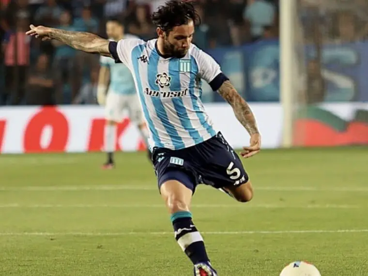 Mena vuelve a jugar en Racing