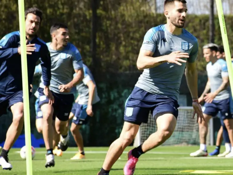 Garré, muy relegado en Racing