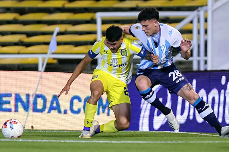 Racing Gago físico