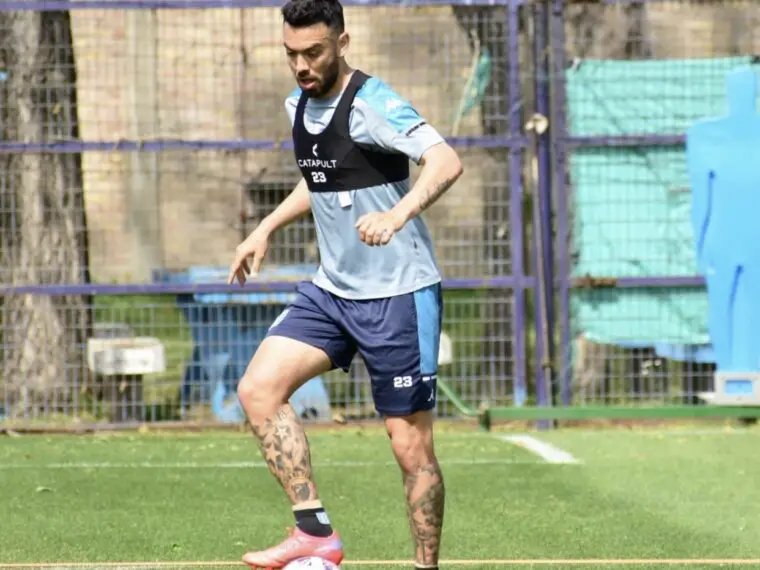 Nery Domínguez en el Racing de Gago