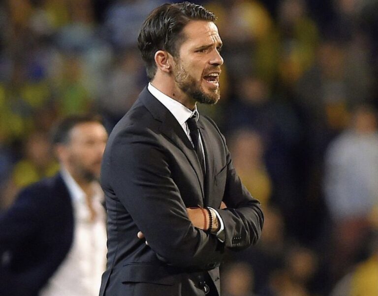 Gago puso a Prado en su debut como técnico de Racing