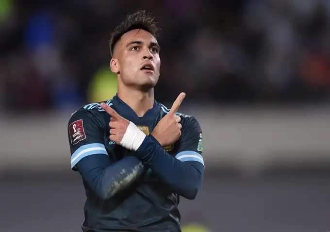 Lautaro Martínez Selección Racing