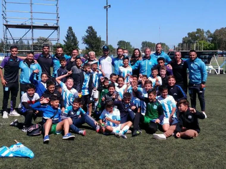 Racing campeón en Infantiles