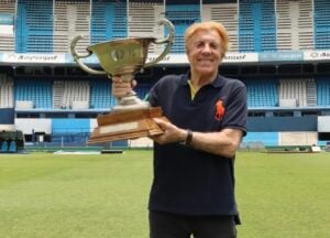 Mostaza Merlo en Racing y la banca a Costas