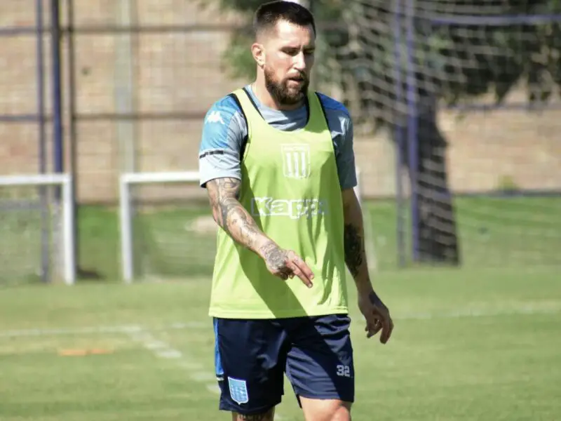 Jonatan Gómez llegó a Racing