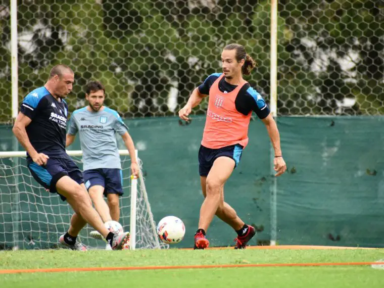 Orban podría volver a jugar en Racing