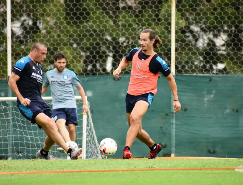 Orban podría volver a jugar en Racing