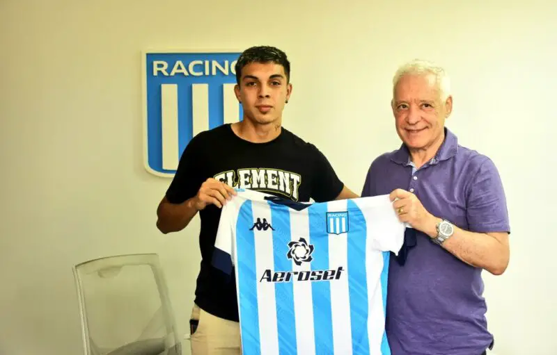 Viera tiene contrato en Racing hasta diciembre de 2025