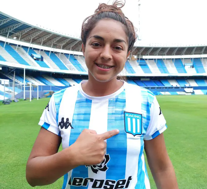 racing femenino mercado de pases.