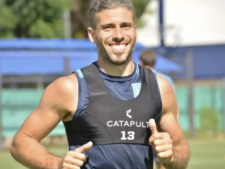 Racing Defensa Gago