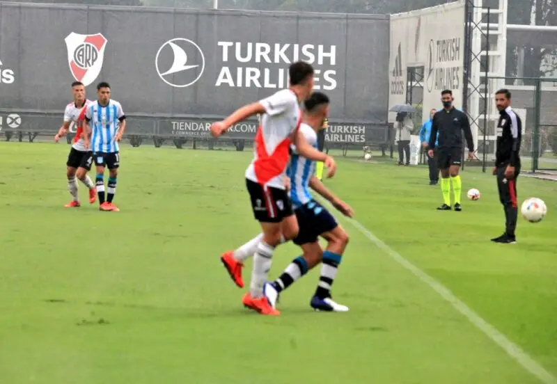 Racing Reserva José Luis Gómez.