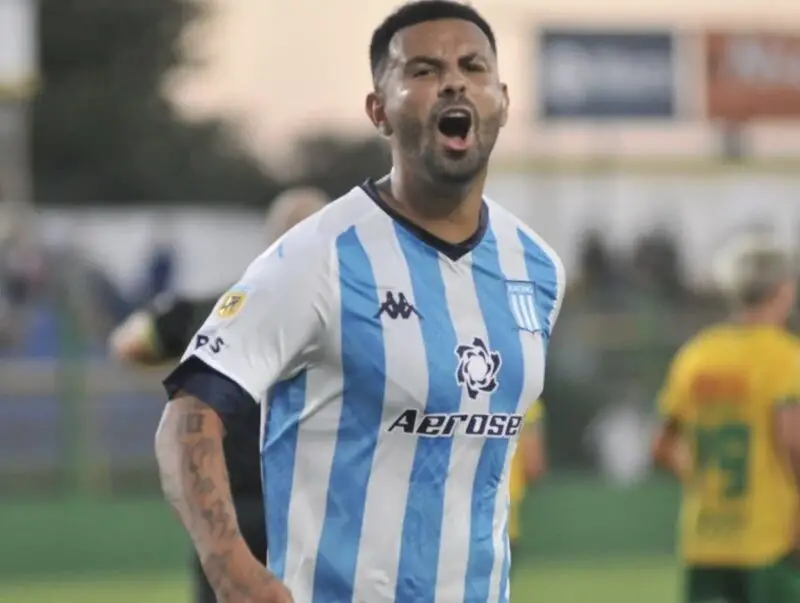 Cardona gol en Racing Platense