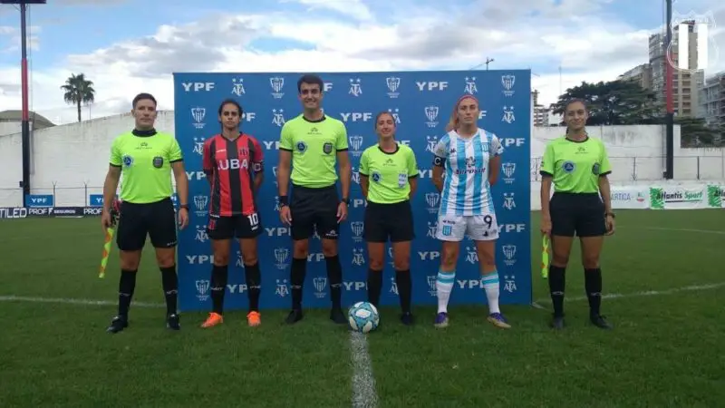 Racing femenino Defensores