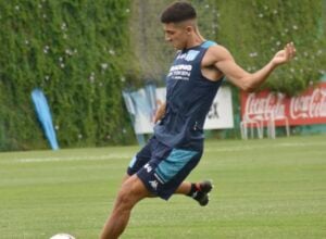 Sorpresa: ofrecieron a un ex delantero de Racing para ser refuerzo
