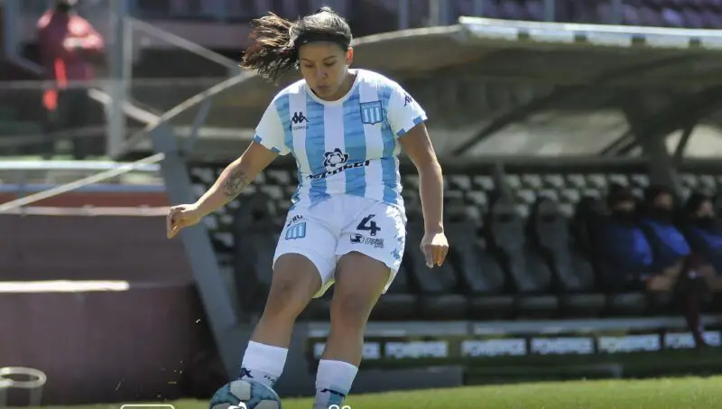 Racing femenino Defensores 