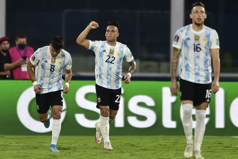 Lautaro Martínez, de Racing, la rompe en la Selección