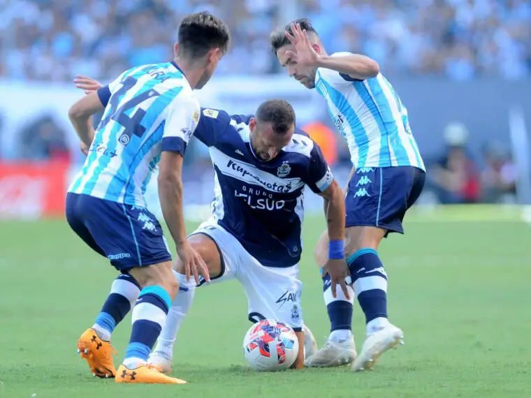 Mura, clave en la defensa de Racing