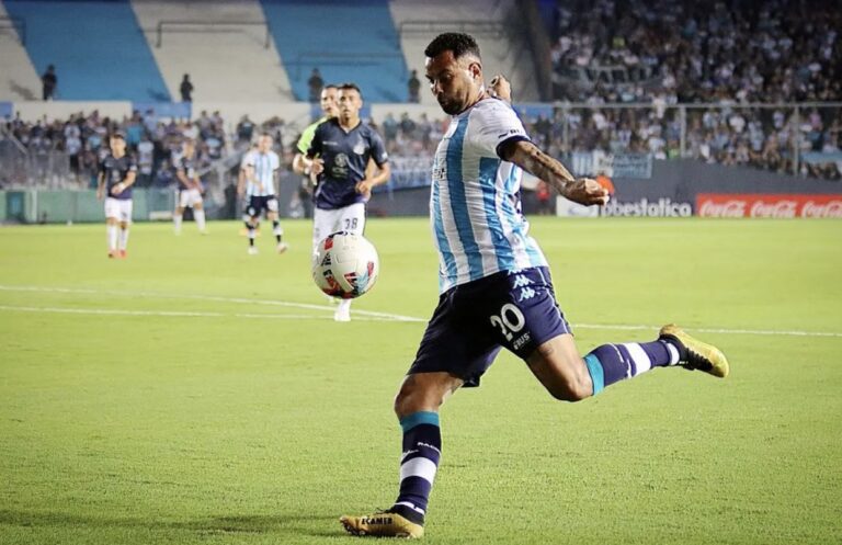 ¿Vuelve Cardona en Racing por Copa Argentina?