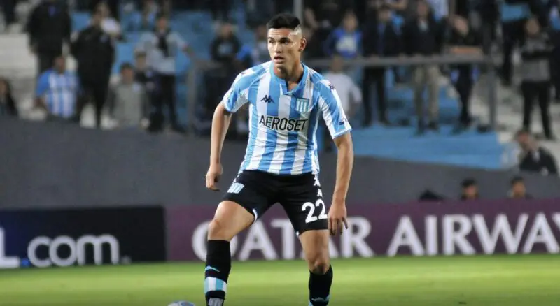 Alcaraz en Racing contra Cuiabá.