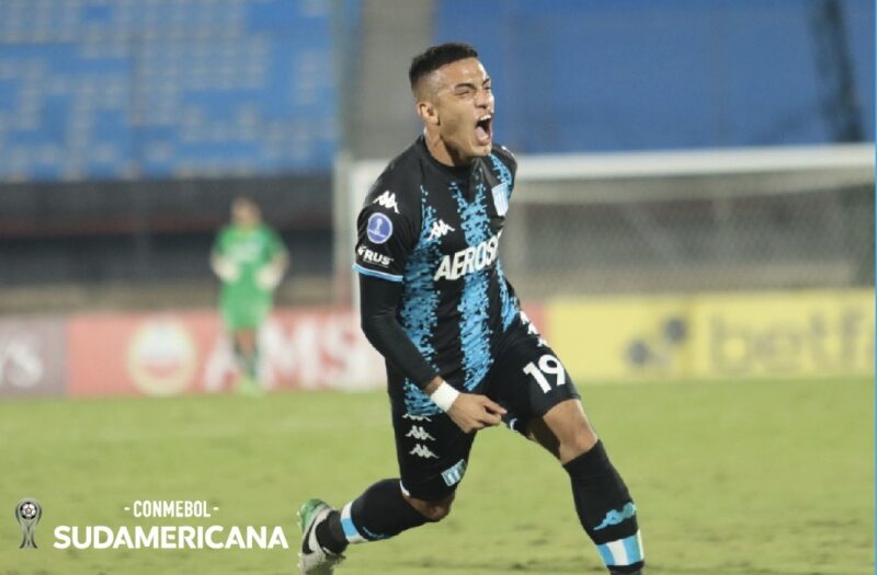 Lolo Miranda, gol clave en Racing