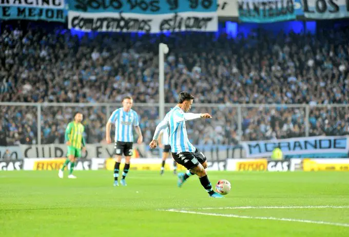 Racing y un gran recuerdo ante Aldosivi en el Cilindro