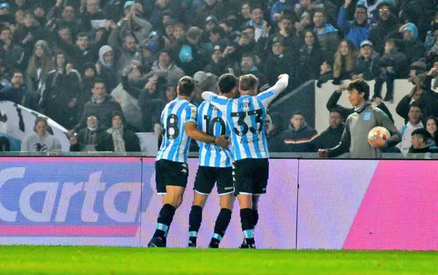 Golazo de Matías Rojas para Racing.