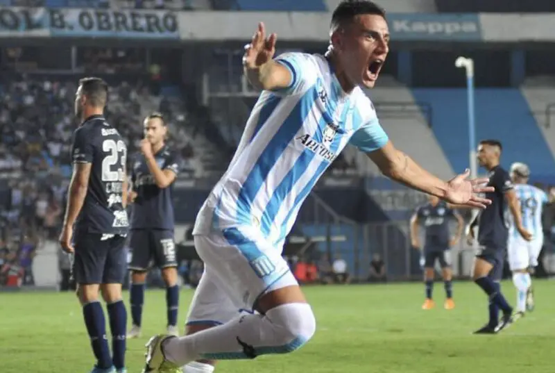 Racing Mauricio Martínez