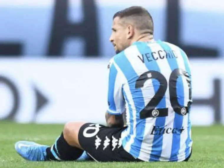 La vuelta de Vecchio en Racing tras la lesión en el clásico