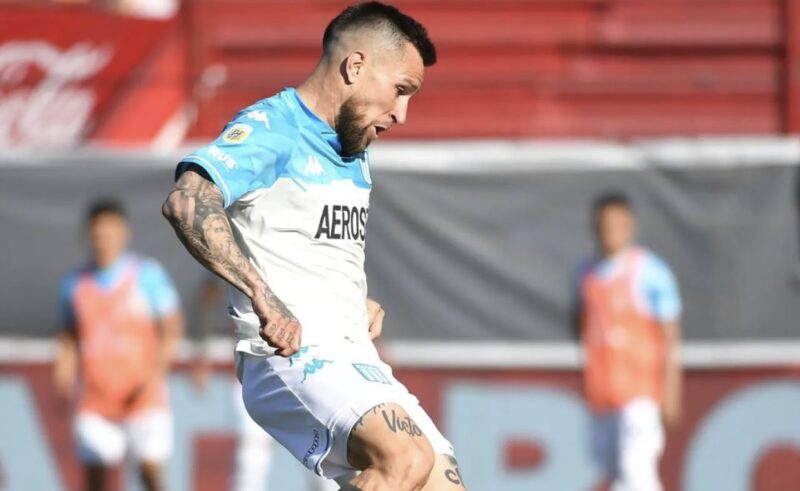 Racing Jonatan Gómez contrato