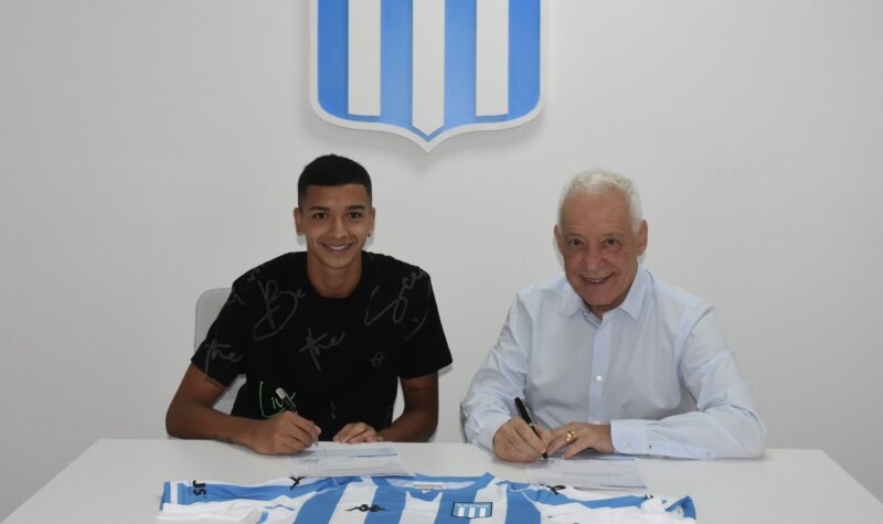 Avilés debut Racing Lanús