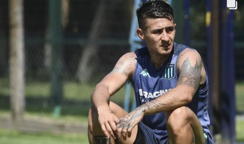 Racing Independiente formaciones árbitro