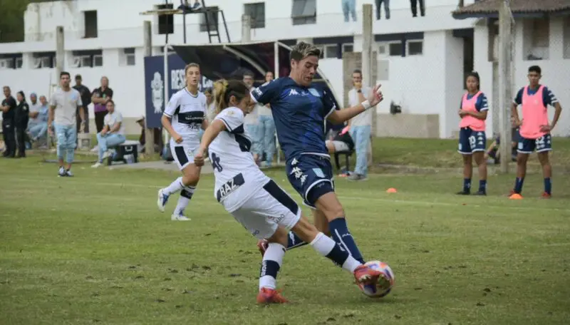 Racing femenino Viola lesión