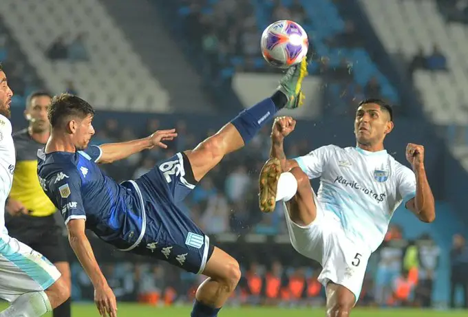 Racing contra Atlético Tucumán