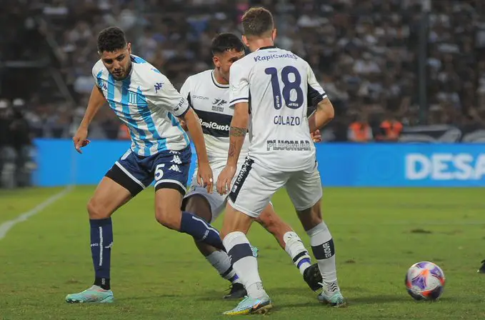 Racing contra Gimnasia 