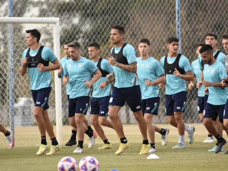 Racing plantel Gago concentración