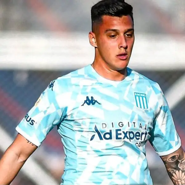 La dimensión que le dio Colombo a la camiseta de Racing