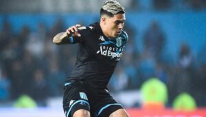 Juanfer Quintero, una sombra en el clásico de Racing
