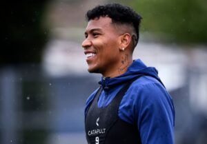 Roger Martínez avanza y genera ilusión en Racing