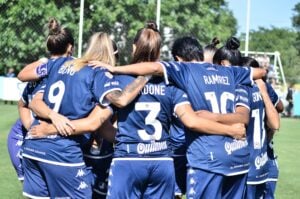 El Racing femenino ganó con un golazo en el Tita