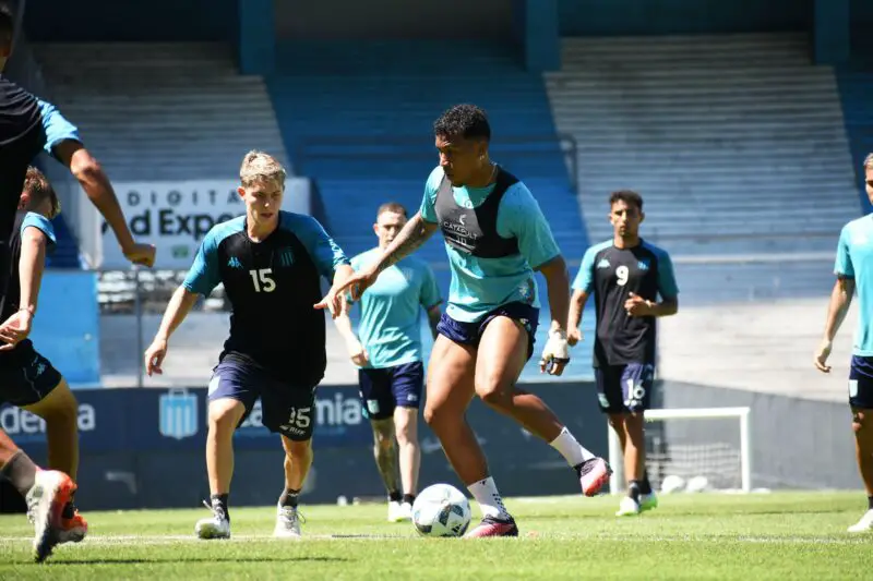 Racing formaciones práctica Central