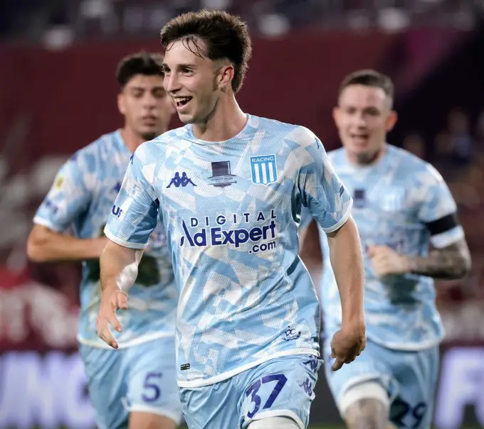 Racing racha goles Lanús