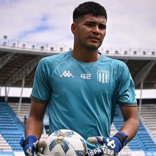 Racing tiene un nuevo arquero profesional