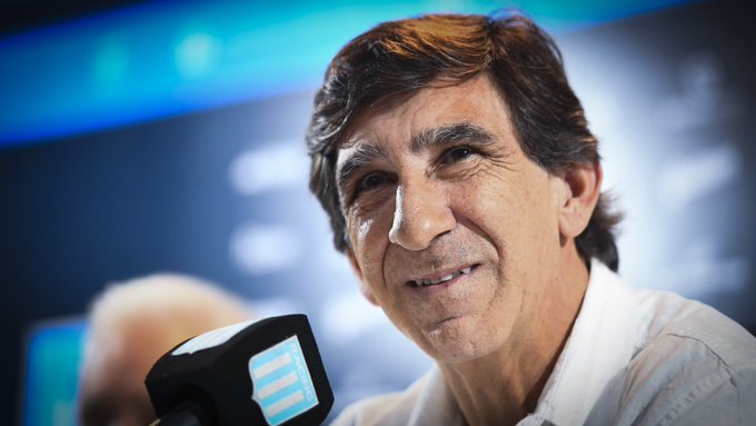 Racing refuerzo Costas Maxi Salas