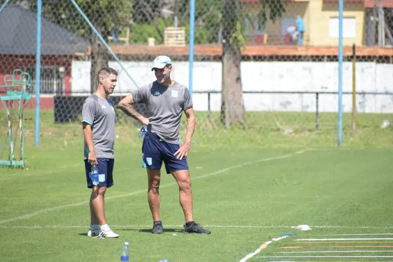 Racing Vita técnico Reserva