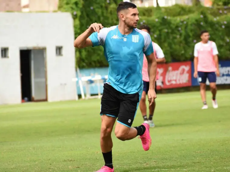 Racing Maravilla Martínez