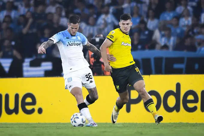 Racing Copa de la Liga Zuculini 