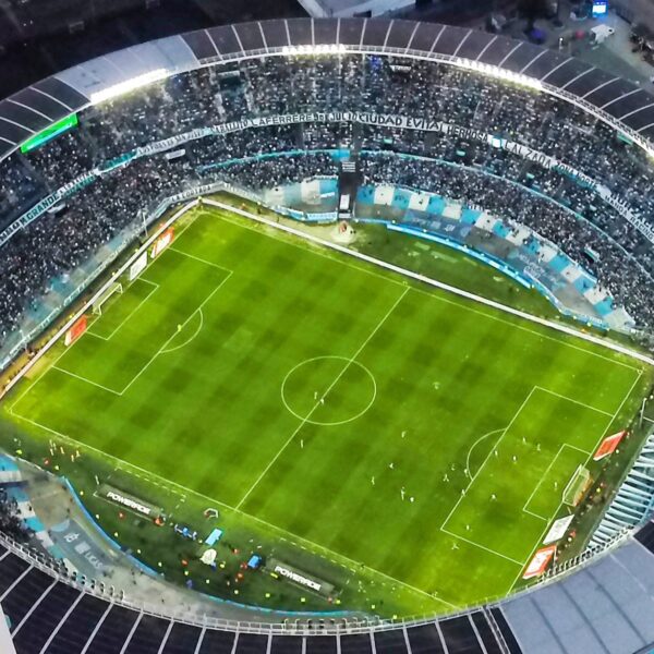 Racing con Banfield vuelve al Cilindro