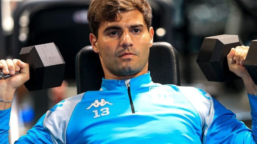 La formación de Racing, con Sosa, también serían 4 atrás.