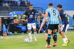 uno x uno de Racing con Independiente Rivadavia