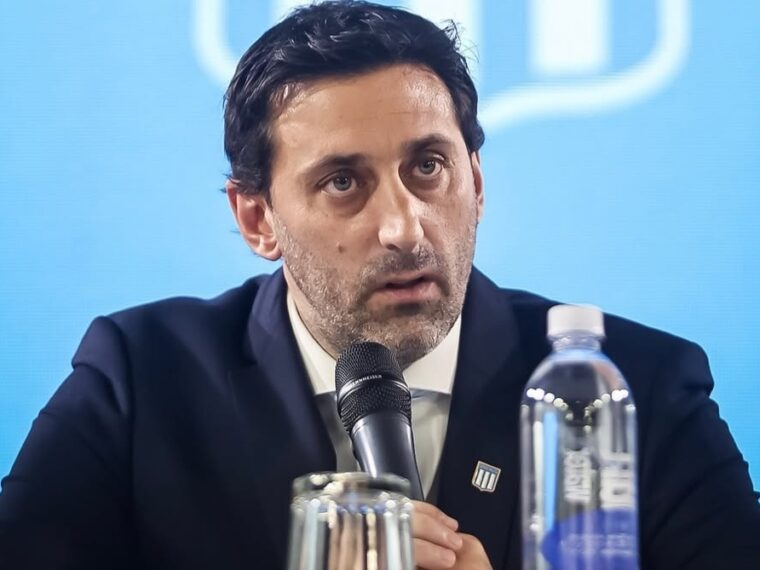 Milito habló de Racing y disparó contra Blanco
